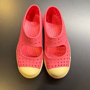 Native Juniper Mary Janes Pink and Cream`Little Kid Size C12